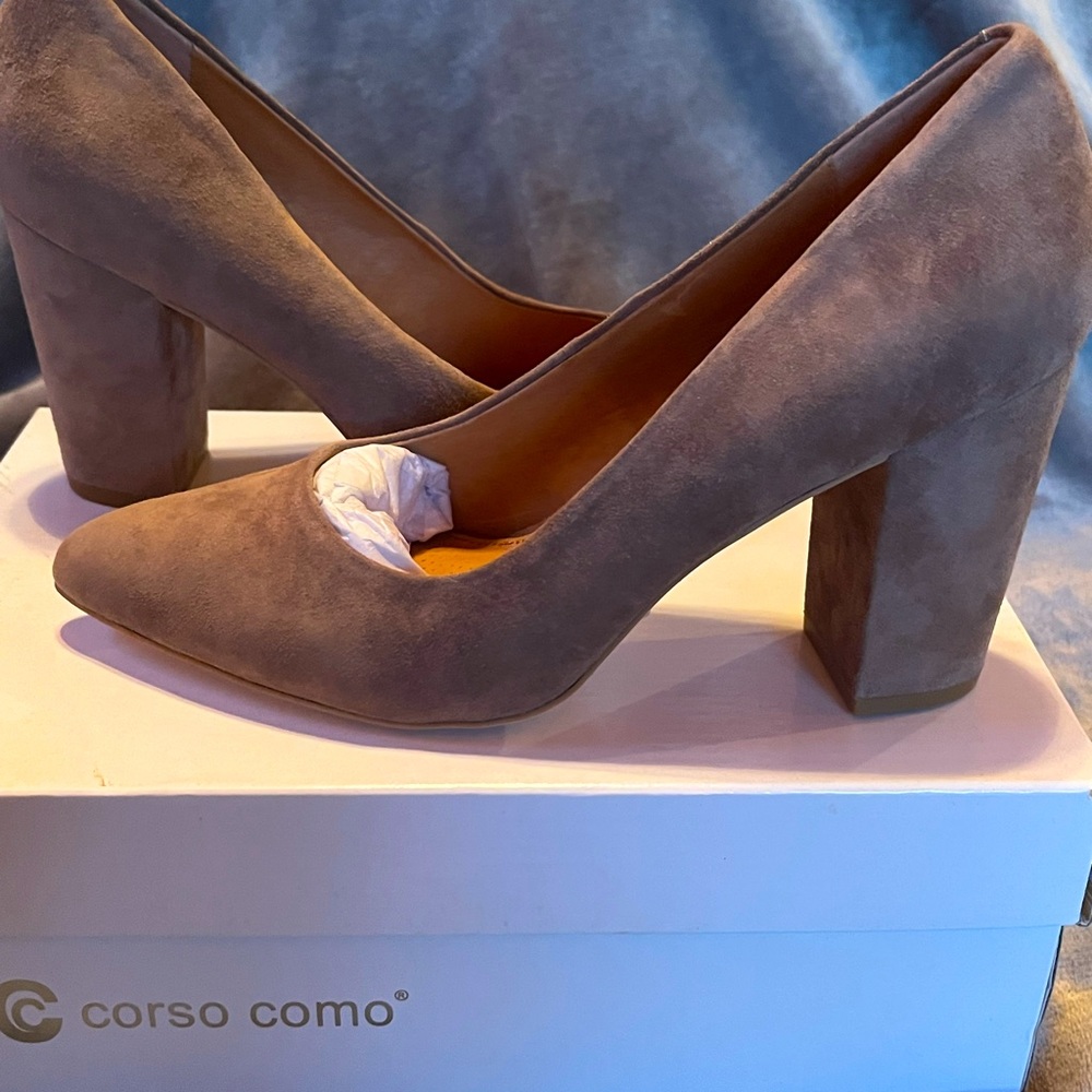 Beautiful suede heels 3.5 inch heels